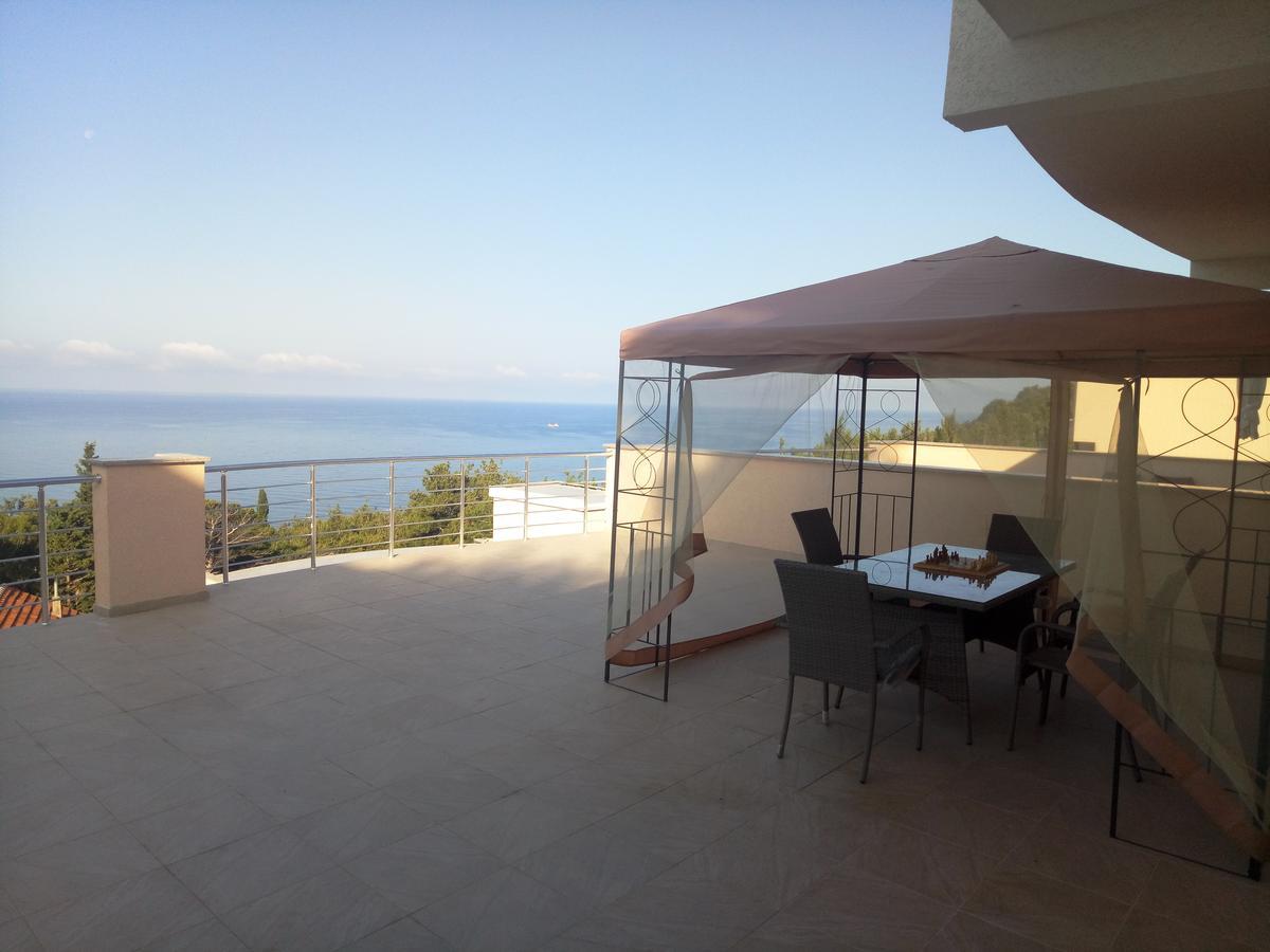 Villa Roan Bar Exterior photo