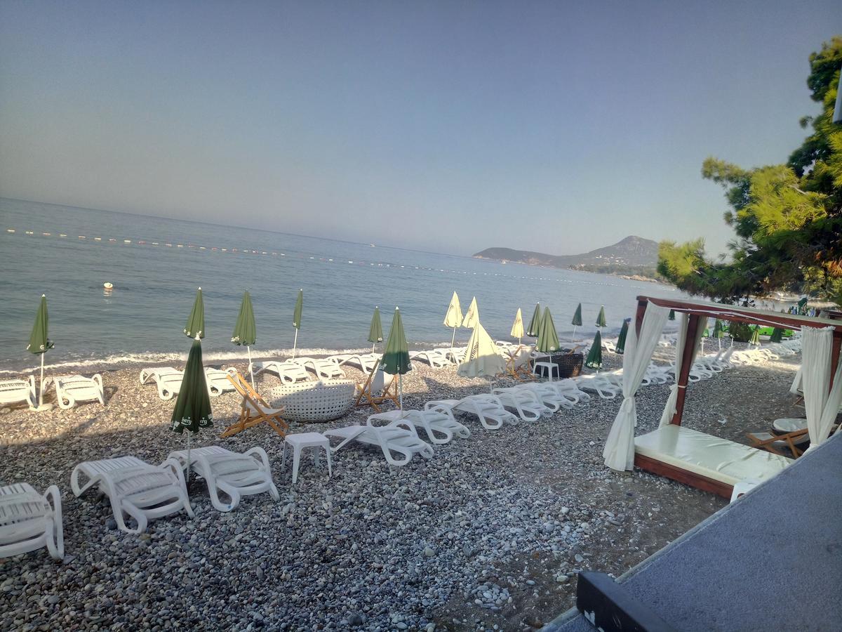 Villa Roan Bar Exterior photo